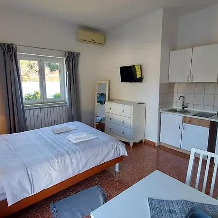 Tatil Evi Soline Ada Pjescana Uvala