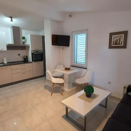 Soline Ada 펜션 프예스차나 우발라