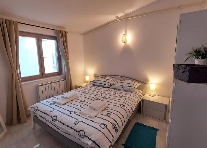 Soline Ada * Pjescana Uvala