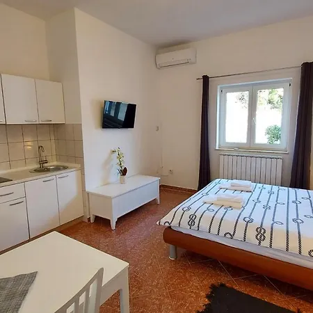 度假居 Soline Ada 普耶斯察纳乌瓦拉